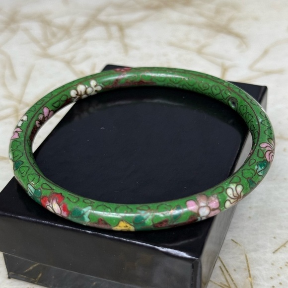 Vintage Cloisonné Bangle Bracelet Singles Floral in Various Colors and Sizes - Picture 5 of 8
